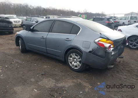 2011 Nissan Altima 2.5 S z USA, uszkodzony, nr VIN 1N4AL2AP4BN463015
